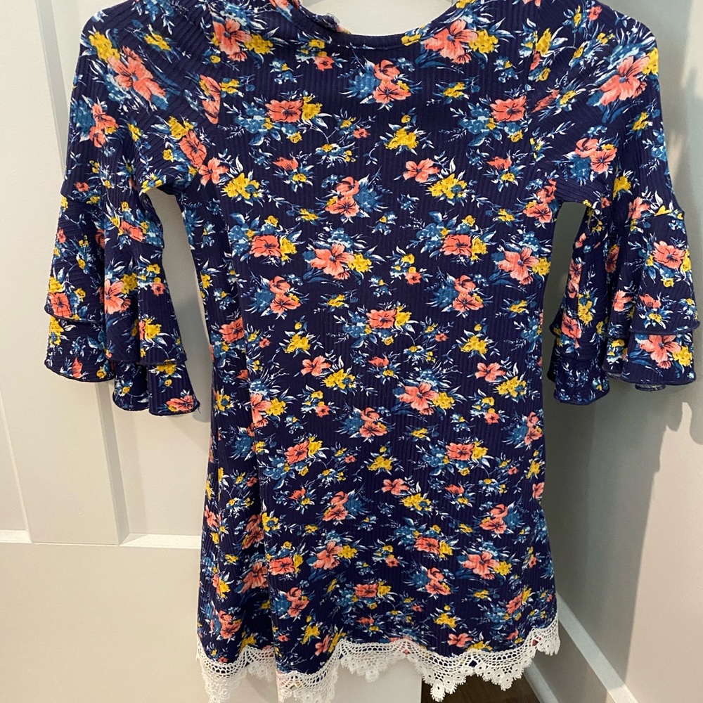 Like new, little girls dress size 7